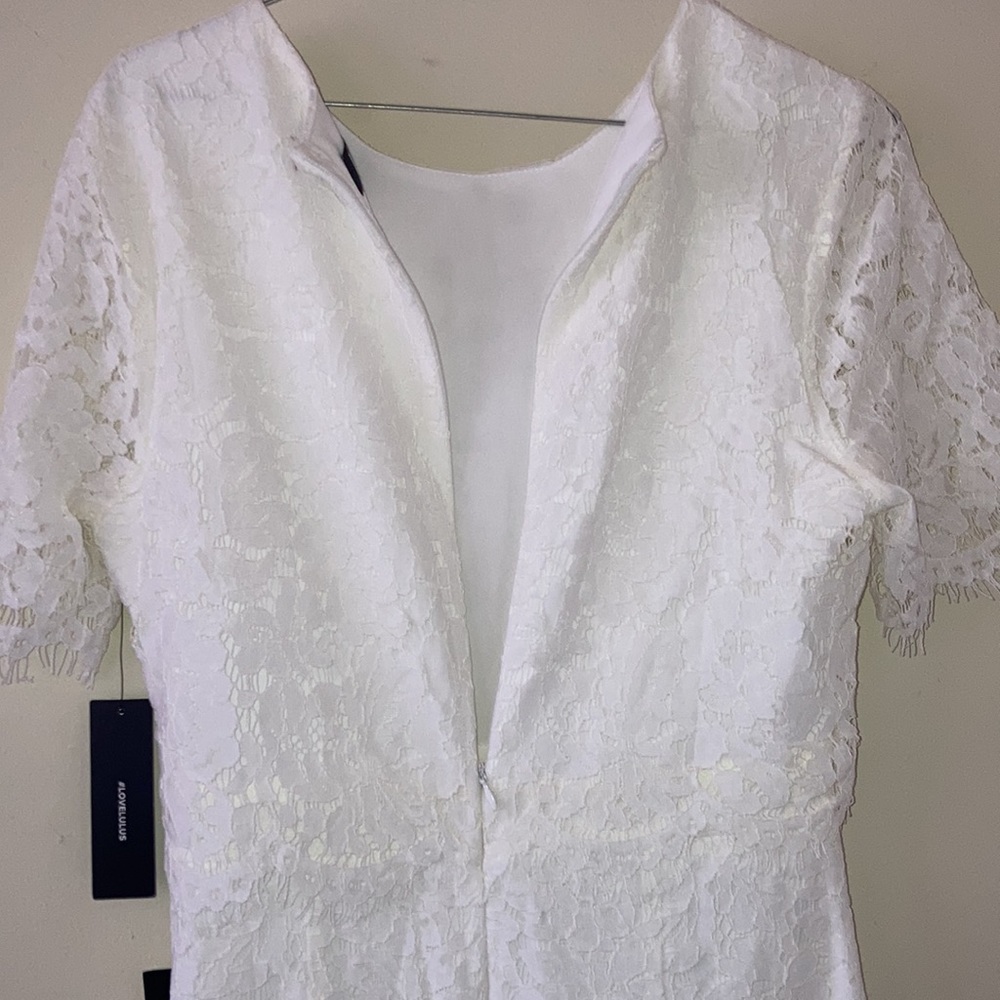 Lulus lace dress ๐ - Picture 7 of 10